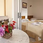 Filoxenia Hotel